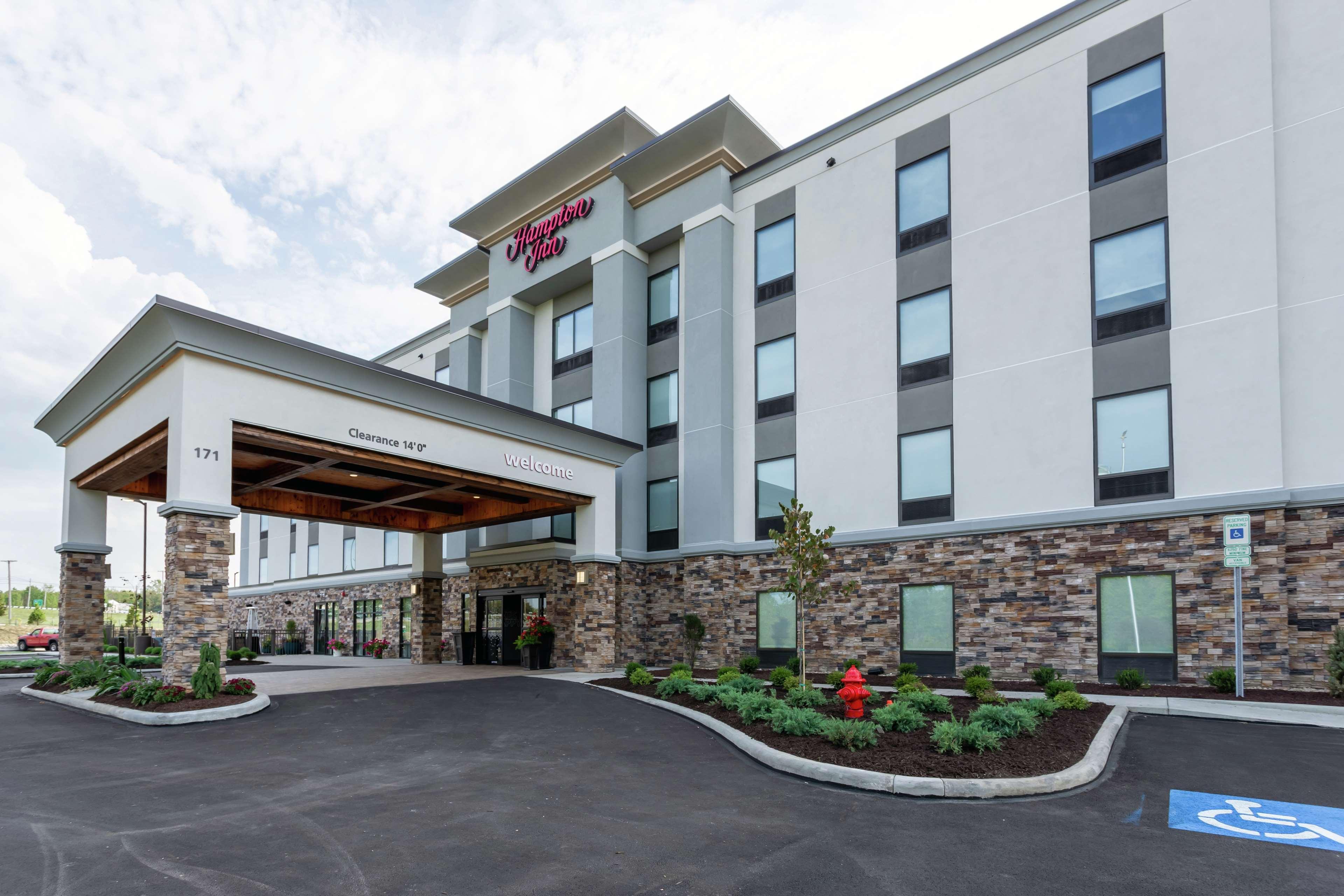 Hampton Inn Madison, Oh Buitenkant foto