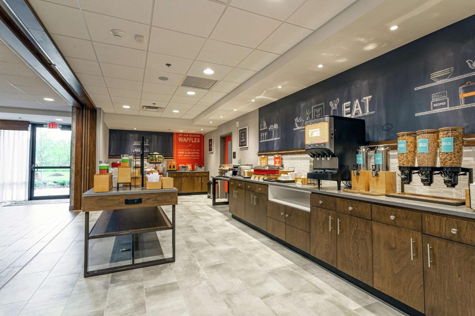 Hampton Inn Madison, Oh Buitenkant foto