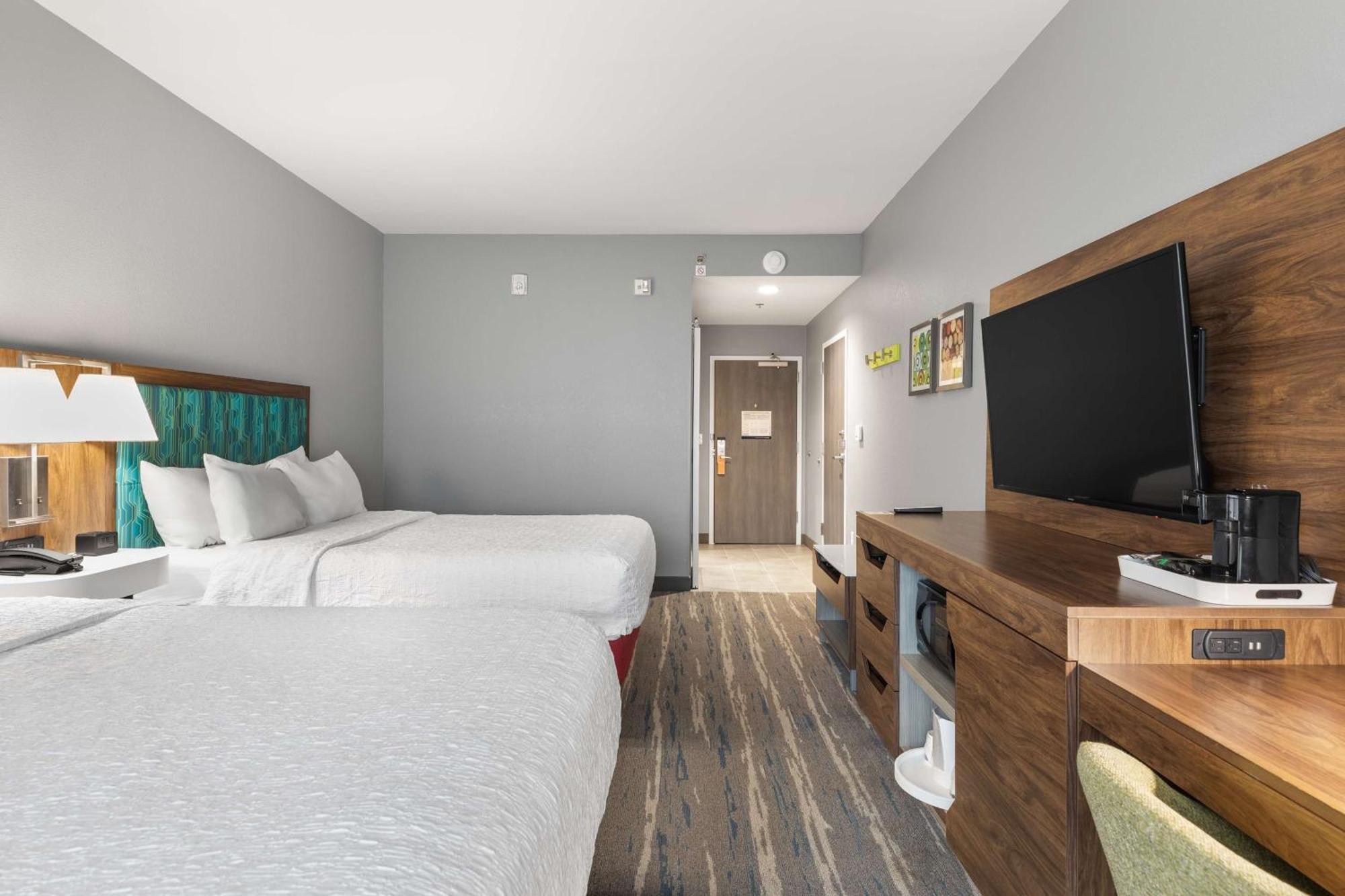 Hampton Inn Madison, Oh Buitenkant foto
